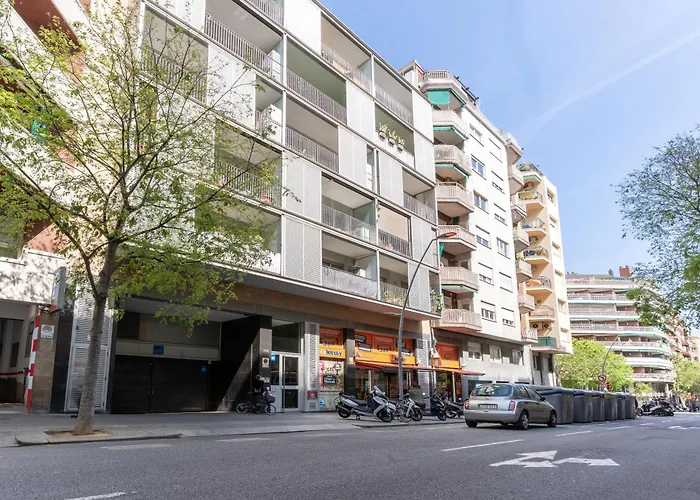 Lovely Sagrada Familia Apartment *